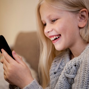 Článek: Jak vybrat první telefon pro své dítě?
