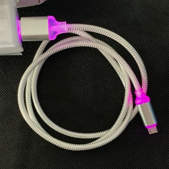 Rychlonabíjecí, svítící LED kabel 2,4A MICRO-USB - Bílo - černý, 1m